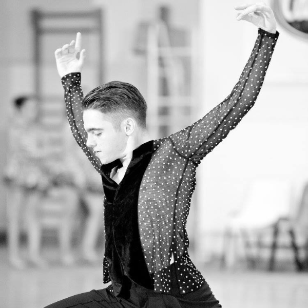 Simply-Stratos-Latin